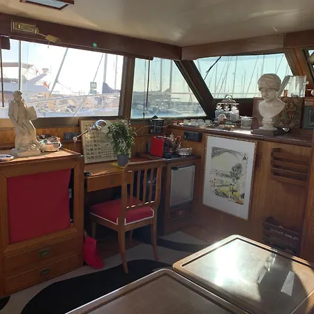 船屋 Master In Golfe Juan